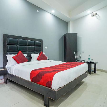 Hotel Red Snapper Couple Friendly At West Delhi New Delhi Exteriör bild